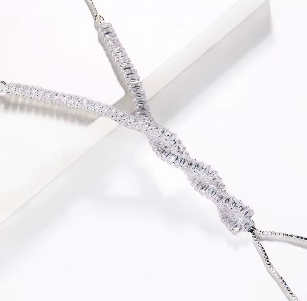 ZARA HAND CHAIN